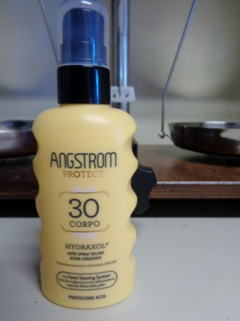 Angstrom Protect Hydra Latte Spray SPF 30 Corpo