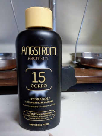 Angstrom Protect Hydraxol Latte Solare SPF 15