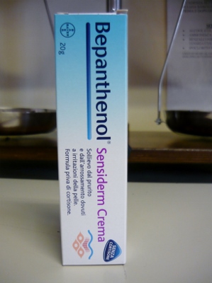 Bepanthenol Sensiderm Crema, sollievo dal prurito, 20 grammi