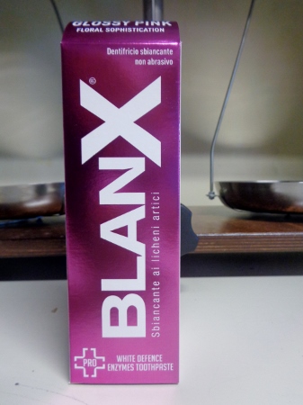 Blanx Glossy Pink 75 ml Dentifricio Sbiancante