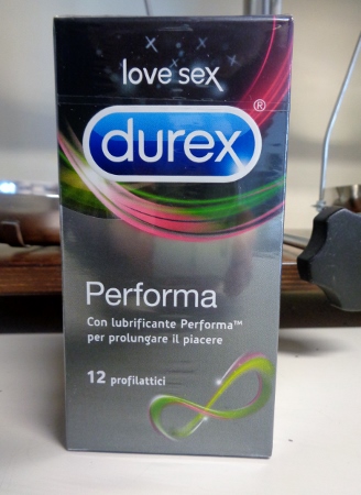 Durex performa profilattici con lubrificante ritardante 12 pezzi