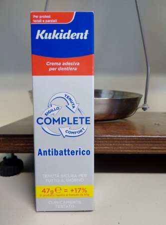 Kukident Complete con Antibatterico 47 grammi