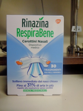 Rinazina Respirabene 30 cerotti nasali per adulti, pelli sensibi